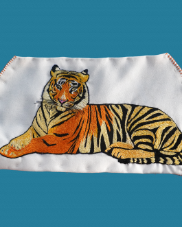 Bobbin Lace National Animal