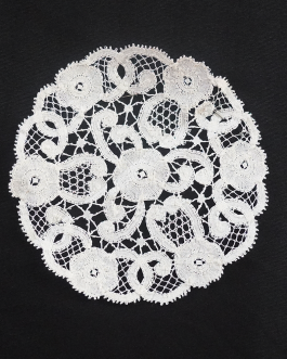 Lace Work Small Table Mat