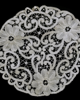 Lace Work Round Table Mat