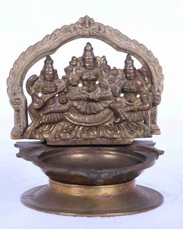 Brass Mupperum Deviyar Lamp
