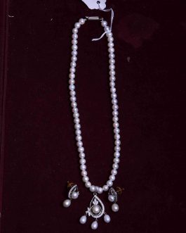 Pearls Malai Set