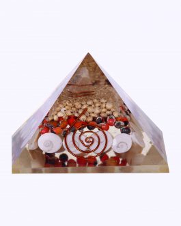 Spadika Pramid With Gomathi Chakram